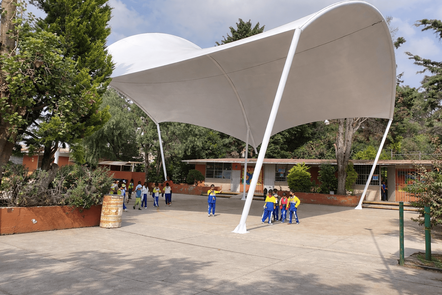 primaria_lazaro_cardenas_patio_juegos